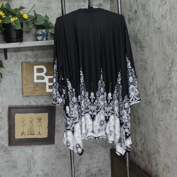 NWT White Mark Womens Plus Size Dulce Tunic Top Black / White 4X - Picture 6 of 9